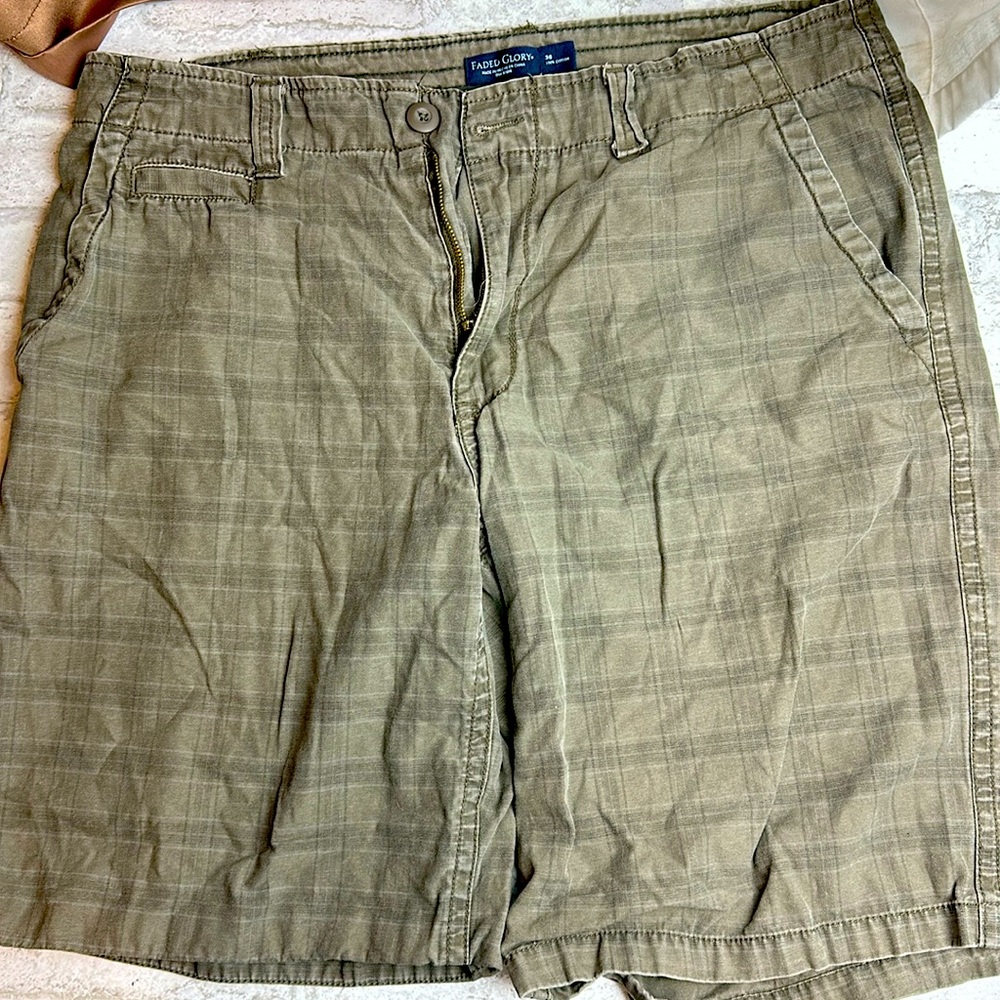 Faded Glory men’s shorts